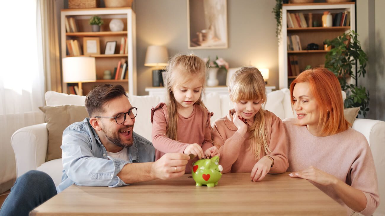 Parents teaching kids about savings